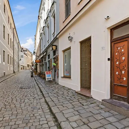 Boutique 2br In Old Town With Parking Apartment *